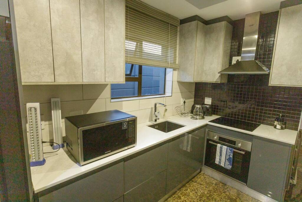 فيلا Cozier Glitz كيب تاون المظهر الخارجي الصورة